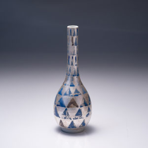 釉面銀彩鶴首花生