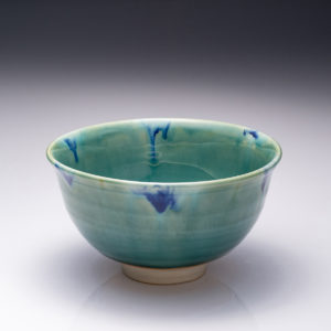 青釉茶碗